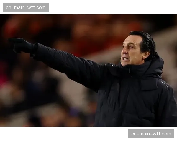 更衣室揭秘：阿斯顿维拉主帅埃梅里如何用录像分析说服球员变阵